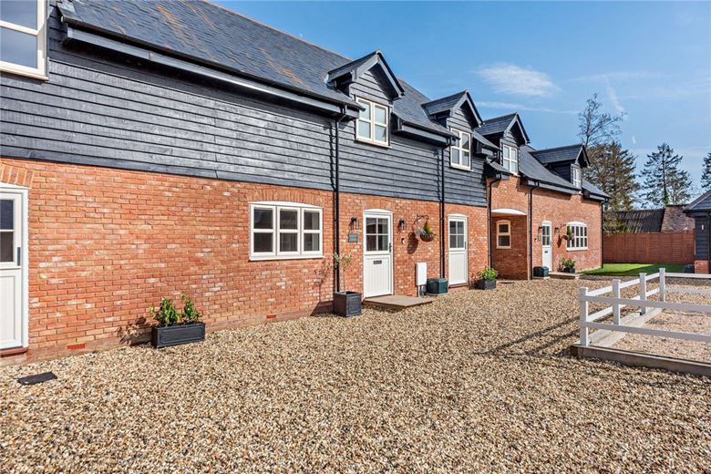  bedroom , Ram Alley, Ashford Hill RG19 - Available
