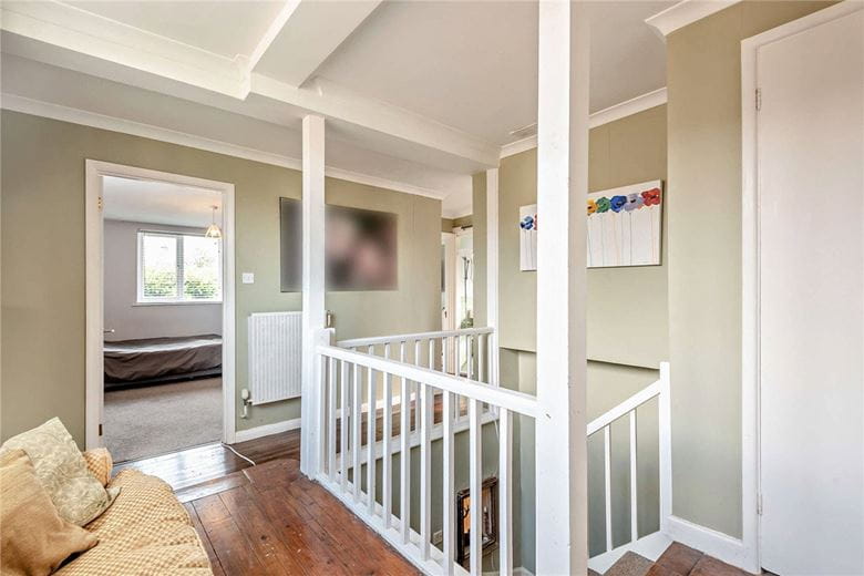 4 bedroom house, Broadlayings, Woolton Hill RG20 - Available