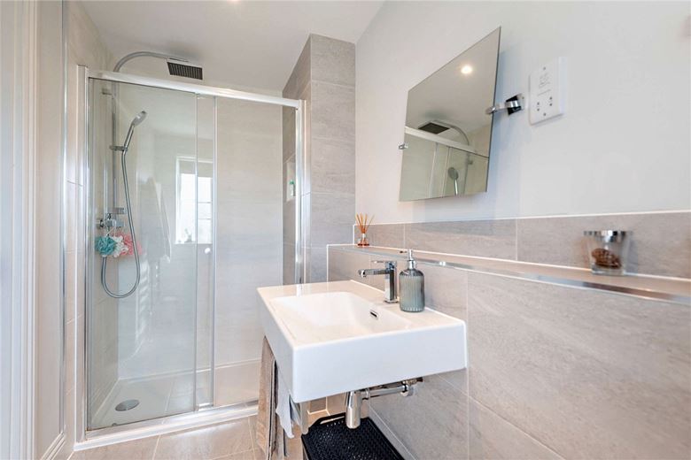 4 bedroom house, Folly Court, Cold Ash RG18 - Available