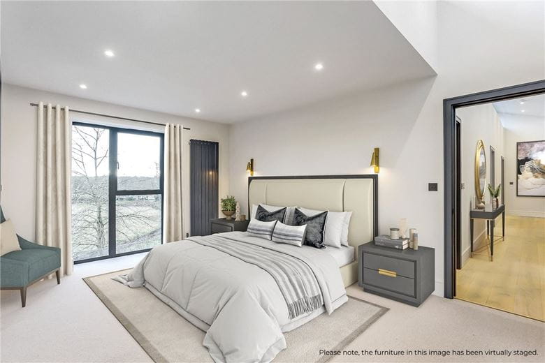 4 bedroom house, Speen Lane, Newbury RG14 - Available