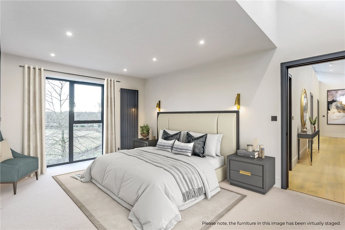 4 bedroom house, Speen Lane, Newbury RG14 - Available