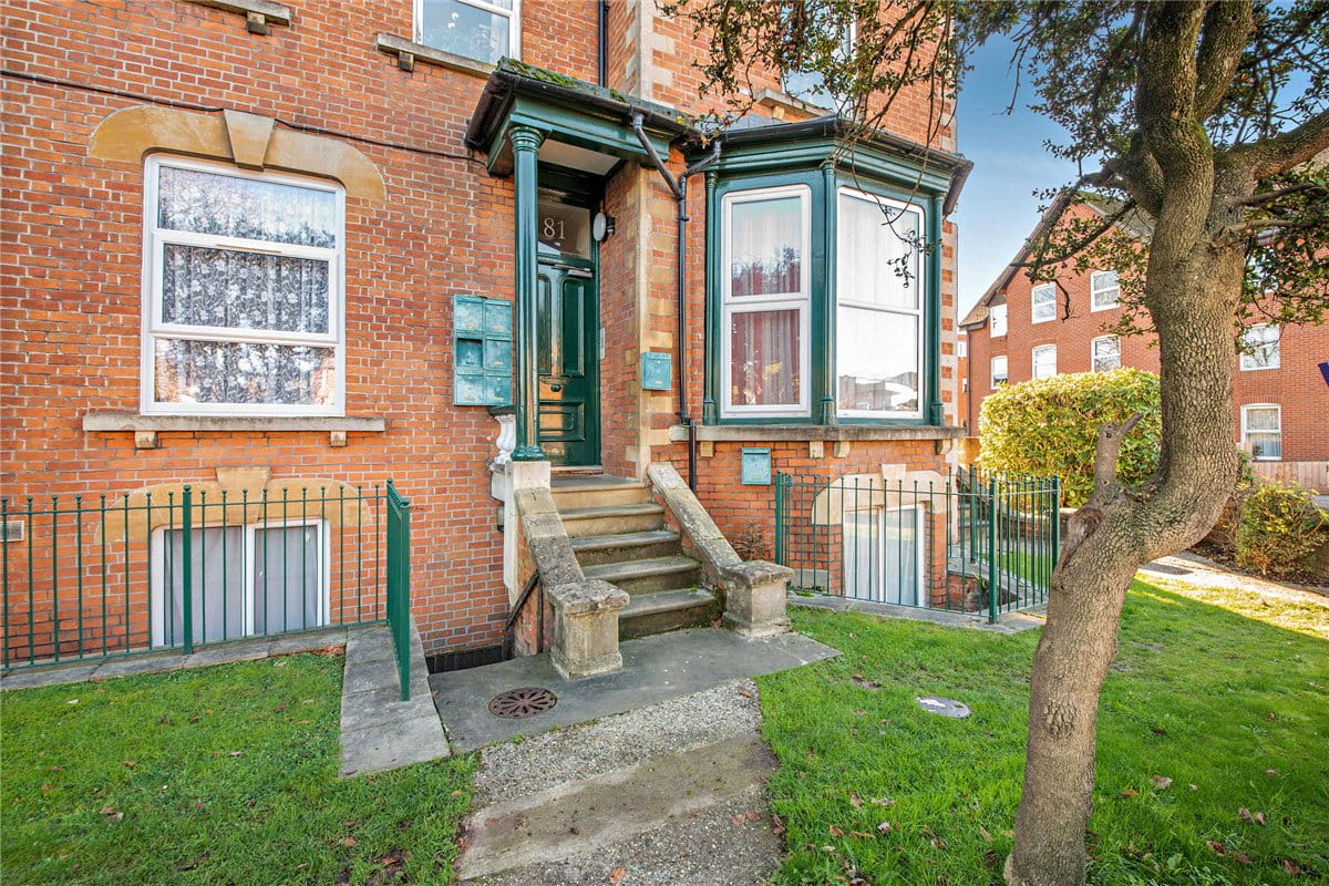 1 bedroom flat, London Road, Newbury RG14 - Available