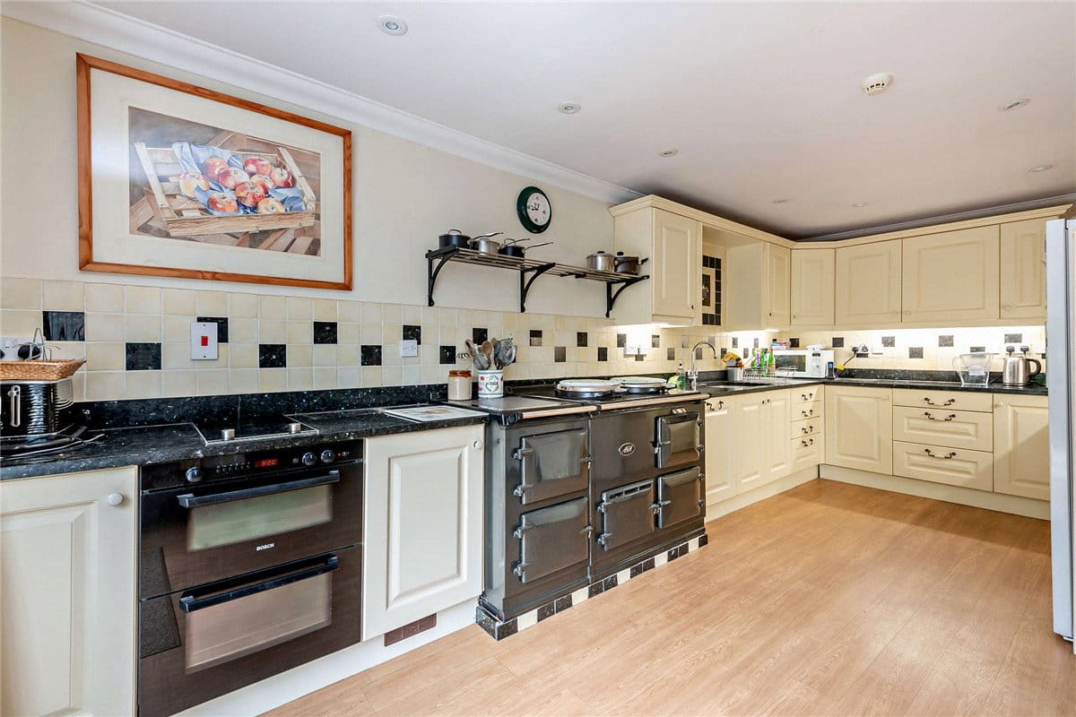 4 bedroom house, Church Street, Kintbury RG17 - Sold STC