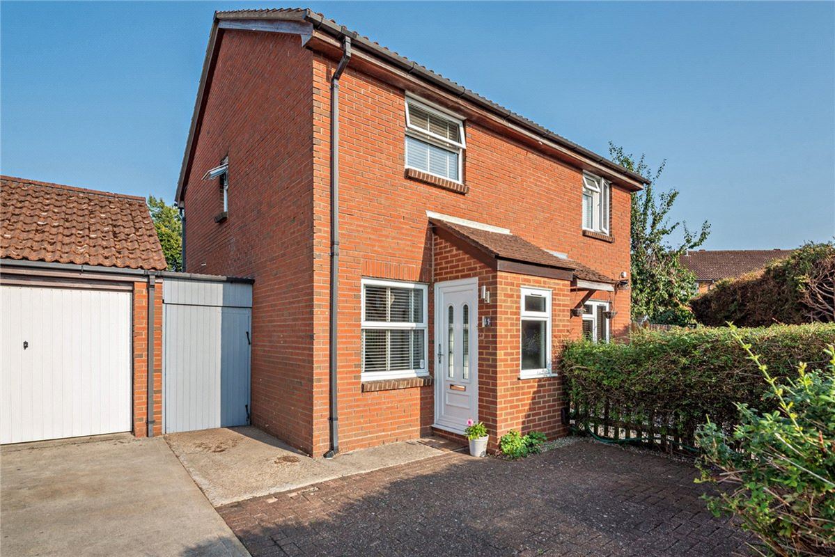 2 bedroom house, Blackdown Way, Thatcham RG19 - Sold