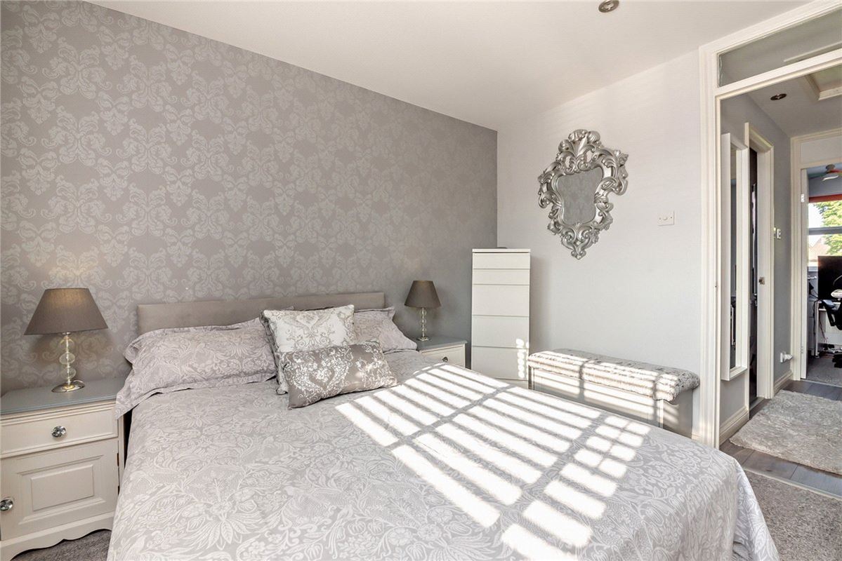 2 bedroom house, Blackdown Way, Thatcham RG19 - Sold