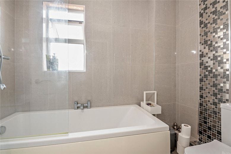 2 bedroom house, Blackdown Way, Thatcham RG19 - Sold