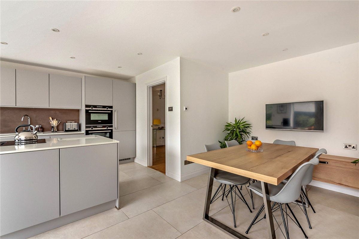 4 bedroom house, The Rookery, Peasemore RG20 - Sold