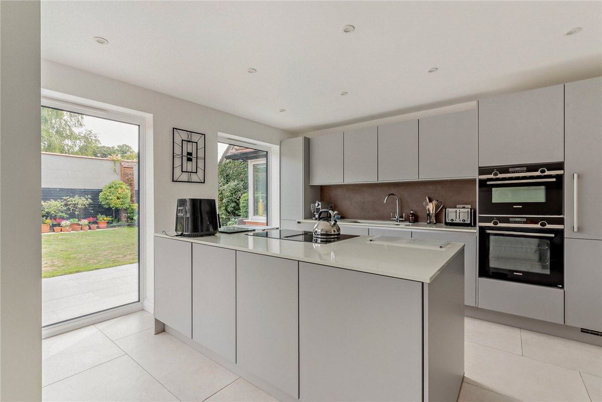 4 bedroom house, The Rookery, Peasemore RG20 - Sold