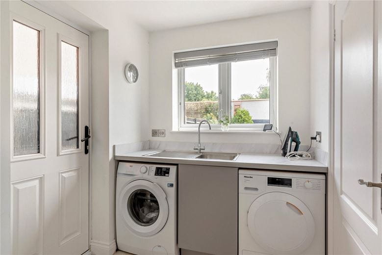 4 bedroom house, The Rookery, Peasemore RG20 - Sold