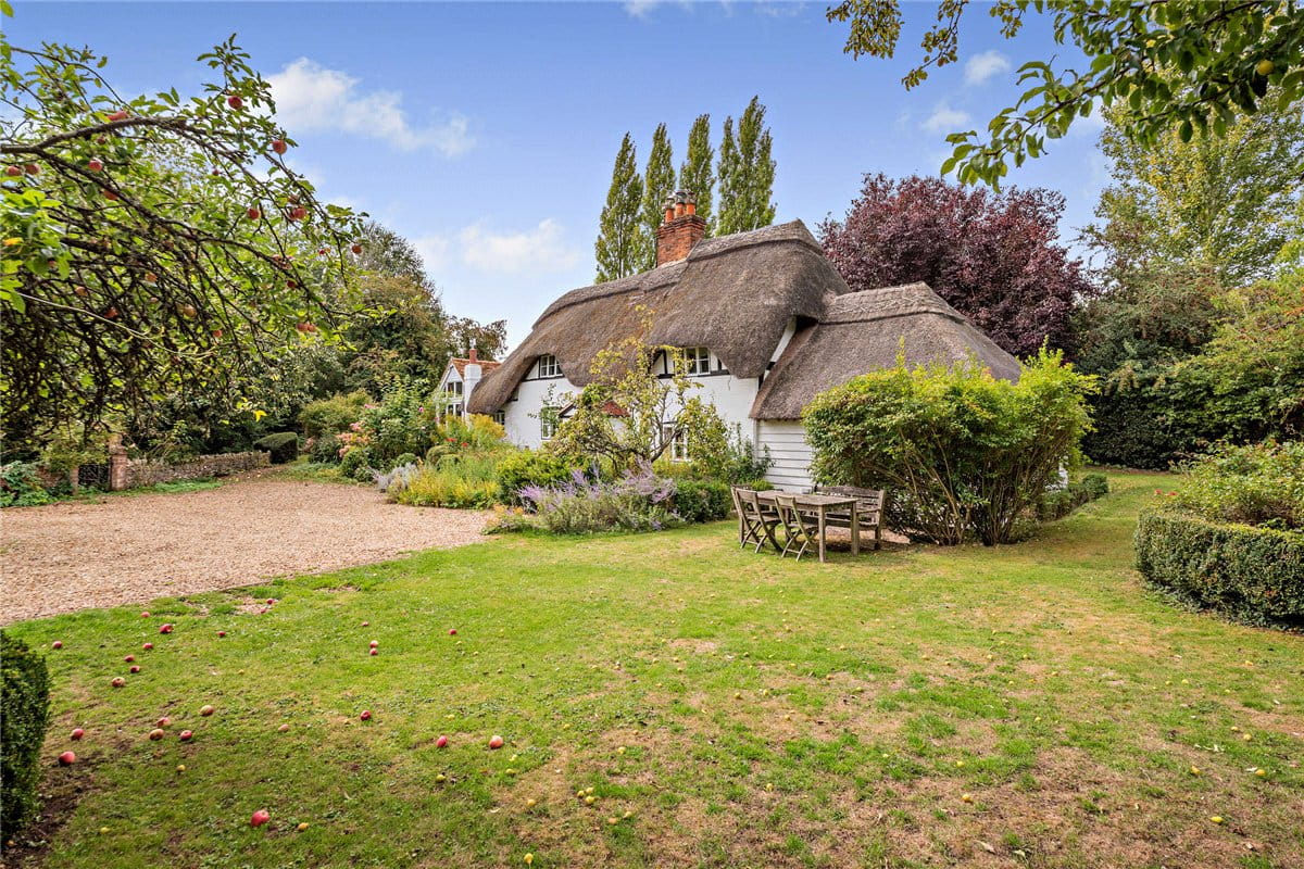 6 bedroom house, Brightwalton, Newbury RG20 - Available