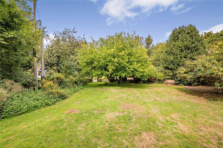 6 bedroom house, Brightwalton, Newbury RG20 - Available