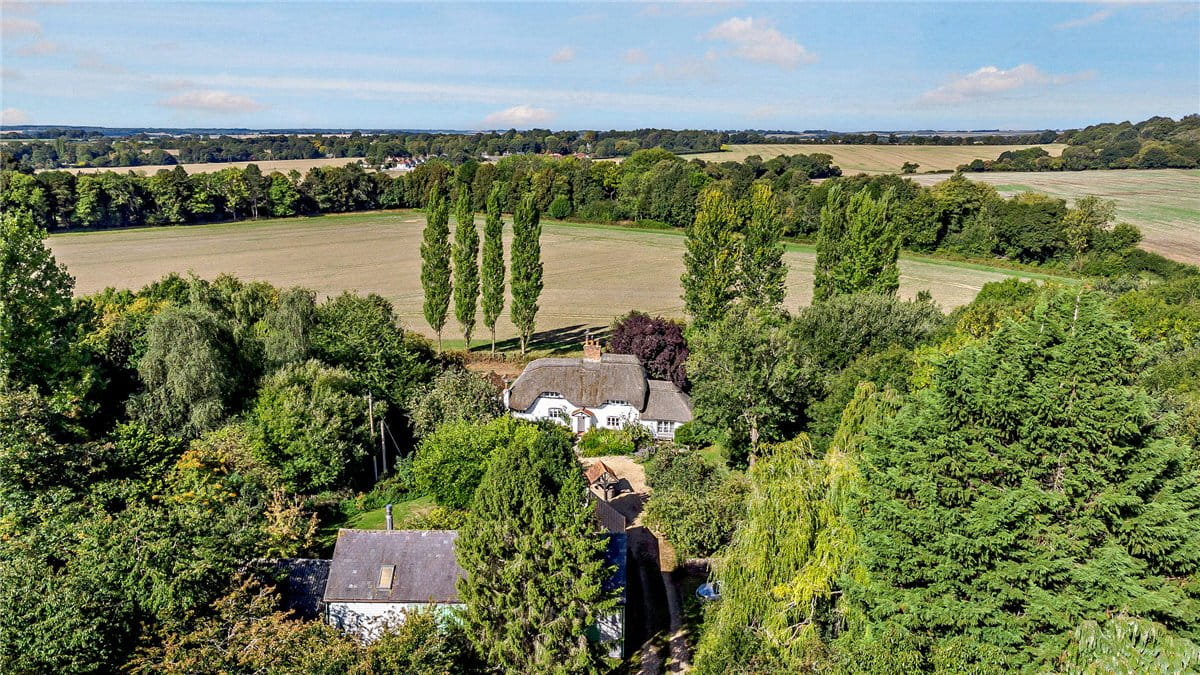 6 bedroom house, Brightwalton, Newbury RG20 - Available