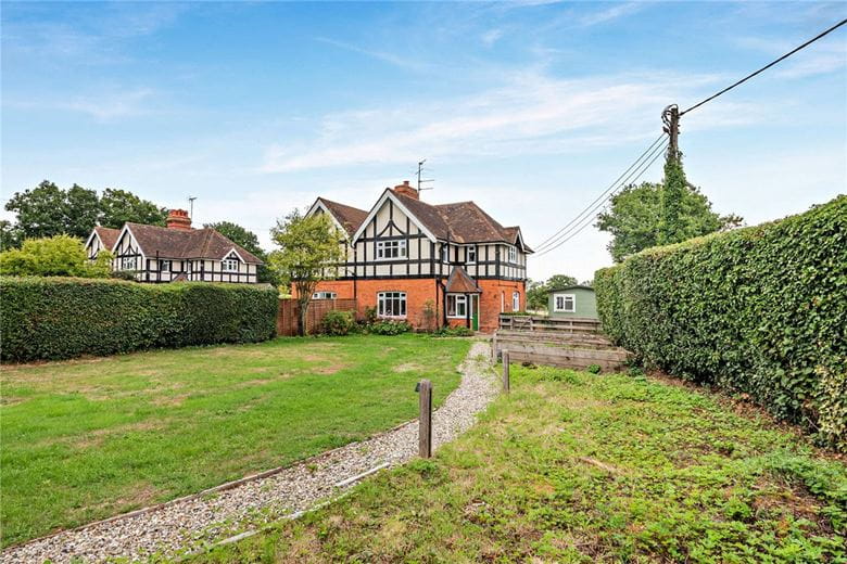 3 bedroom cottage, Rookwood, Stockcross RG20 - Sold STC