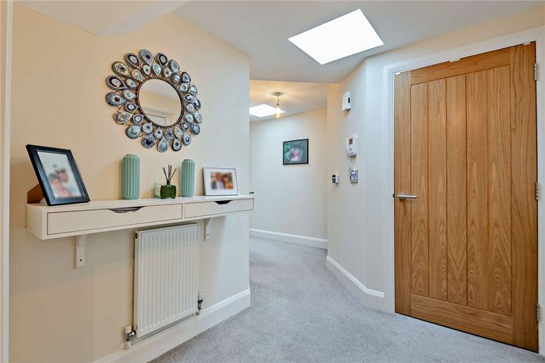 2 bedroom flat, The Dolmans, Shaw RG14 - Sold STC