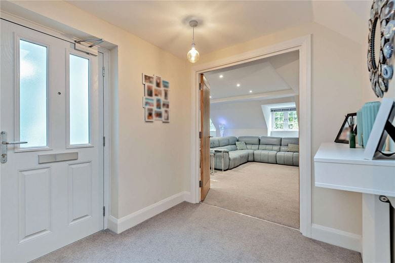 2 bedroom flat, The Dolmans, Shaw RG14 - Sold STC