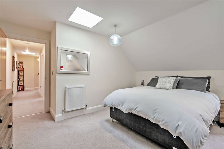 2 bedroom flat, The Dolmans, Shaw RG14 - Sold STC