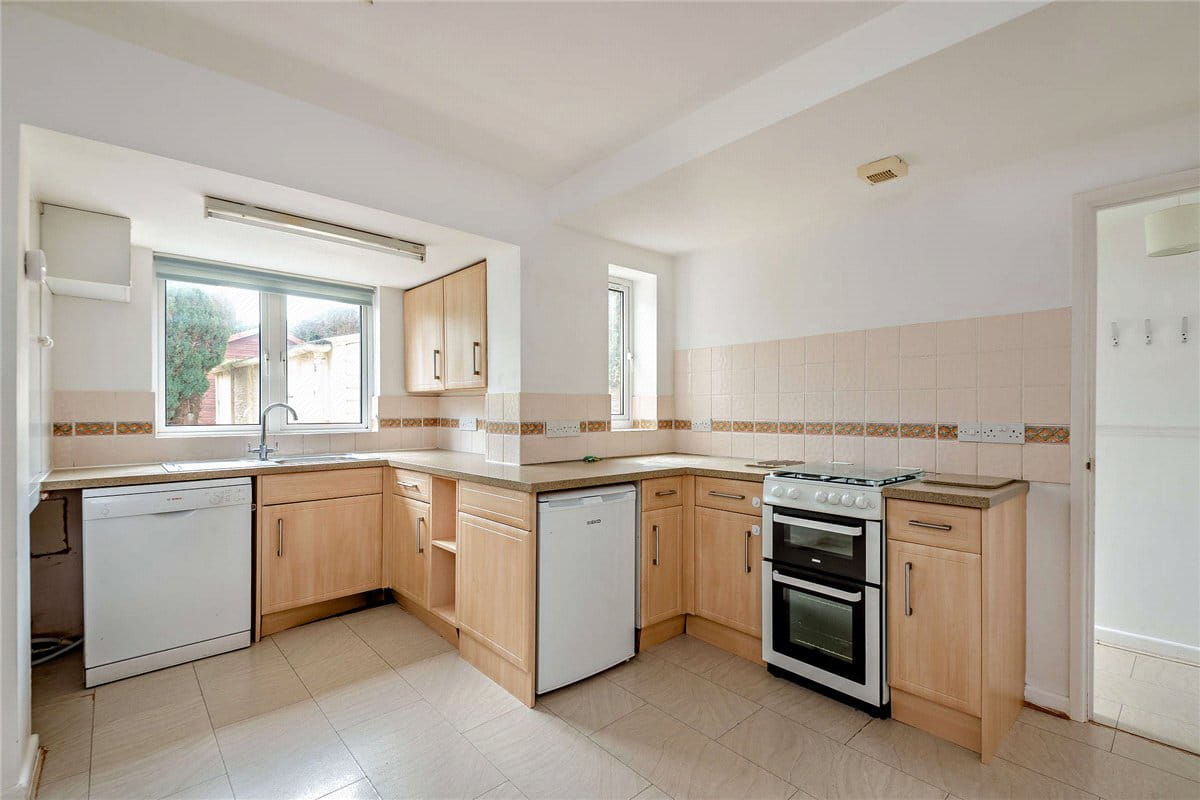4 bedroom house, Bartlemy Close, Newbury RG14 - Available