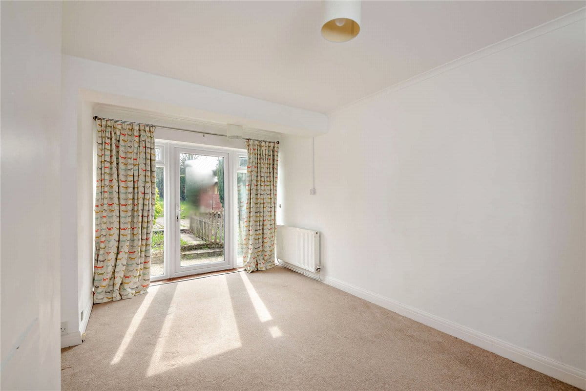 4 bedroom house, Bartlemy Close, Newbury RG14 - Available