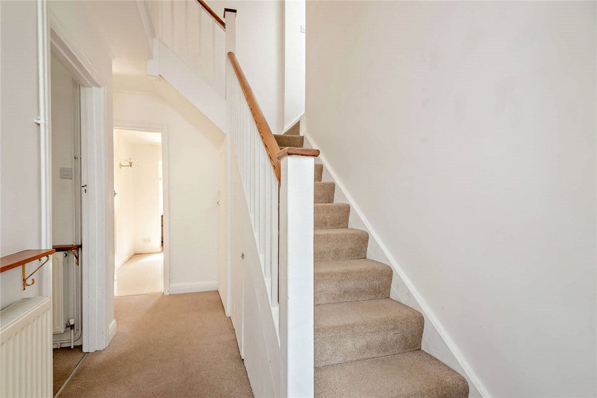 4 bedroom house, Bartlemy Close, Newbury RG14 - Available