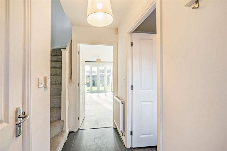 2 bedroom house, Redfinch Mews, Thatcham RG19 - Sold STC