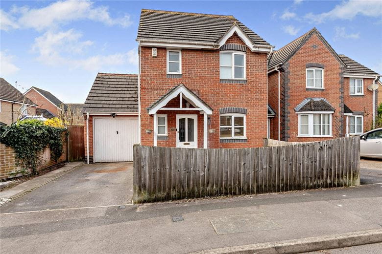 3 bedroom house, Meadowsweet Close, Thatcham RG18 - Available