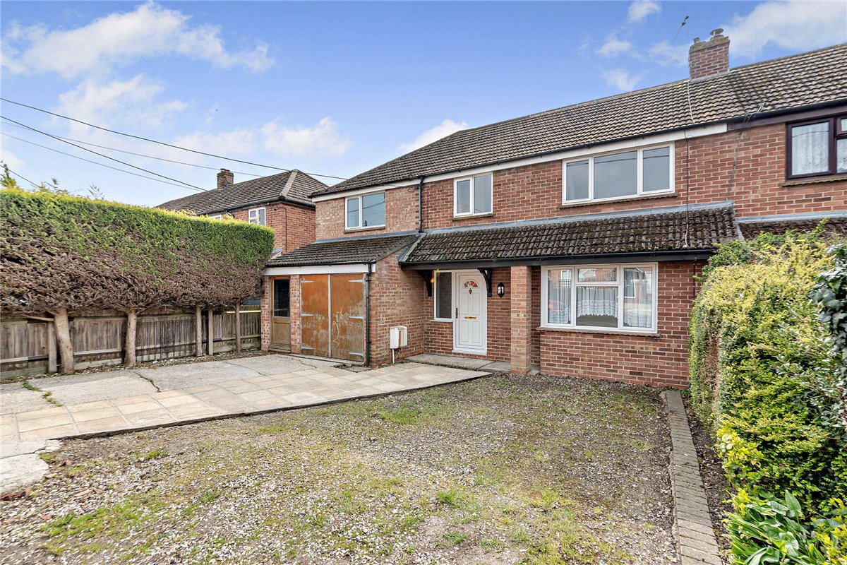 4 bedroom house, Sagecroft Road, Thatcham RG18 - Sold STC