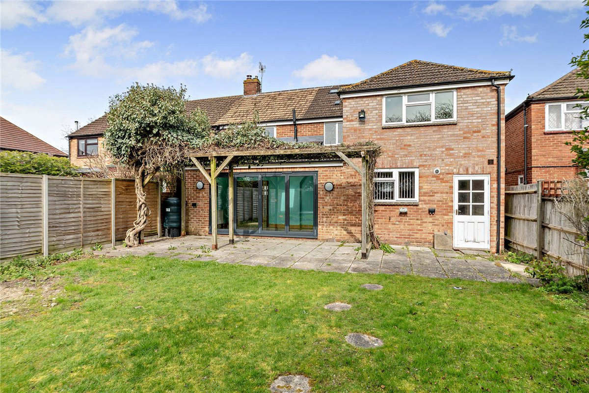 4 bedroom house, Sagecroft Road, Thatcham RG18 - Sold STC