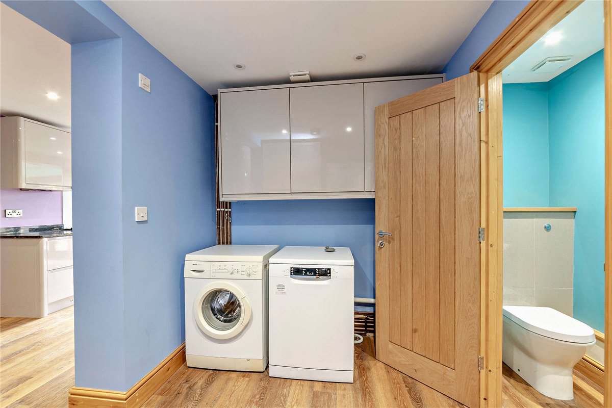 4 bedroom house, Sagecroft Road, Thatcham RG18 - Sold STC