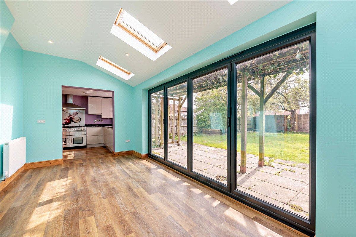 4 bedroom house, Sagecroft Road, Thatcham RG18 - Sold STC