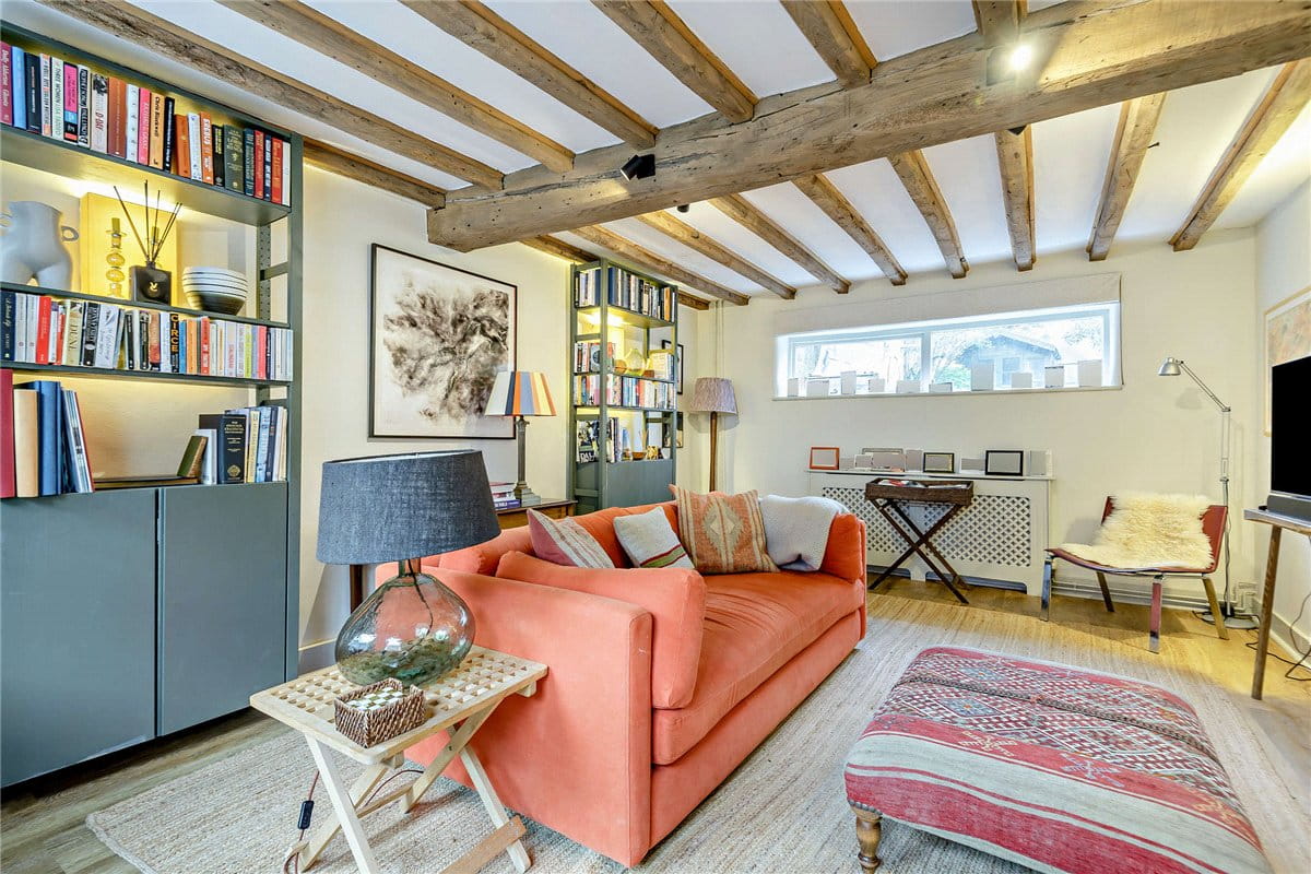 4 bedroom house, George Street, Kingsclere RG20 - Available