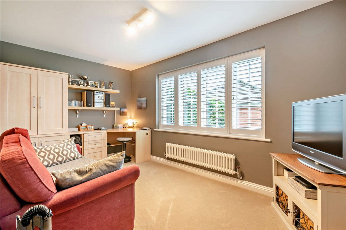 5 bedroom house, Spring Gardens, Newbury RG20 - Available