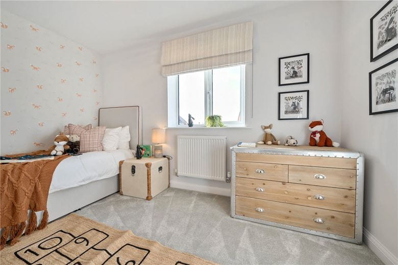 4 bedroom house, Princess Gardens, Bishops Green RG20 - Available