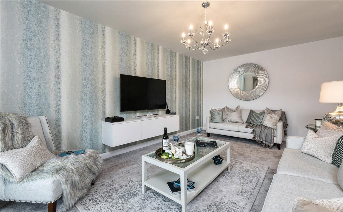 4 bedroom house, Princess Gardens, Bishops Green RG20 - Available