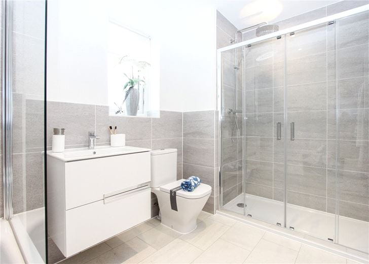 2 bedroom house, Princess Gardens, Bishops Green RG20 - Available