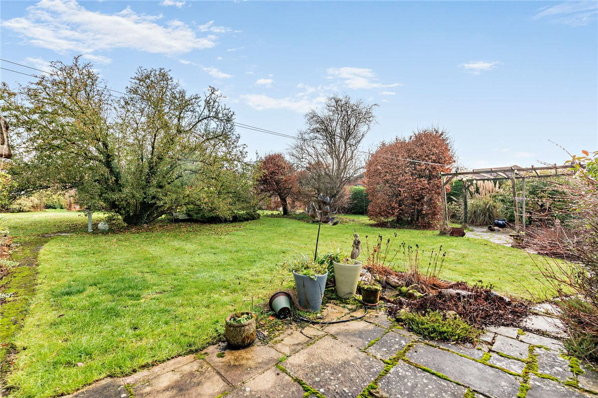 5 bedroom cottage, Upper Lambourn, Hungerford RG17 - Available