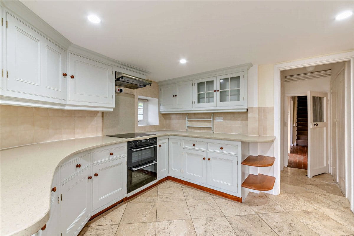 5 bedroom cottage, Upper Lambourn, Hungerford RG17 - Available