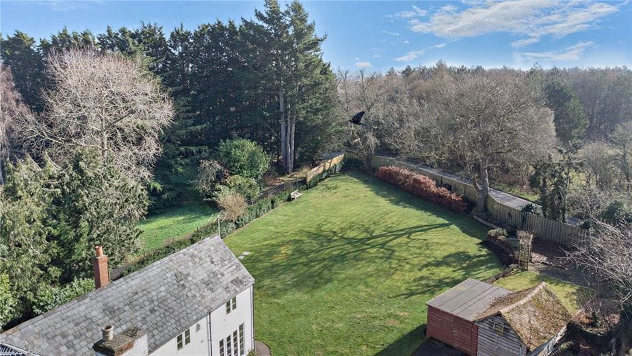 5 bedroom house, Burys Bank Road, Crookham Common RG19 - Available