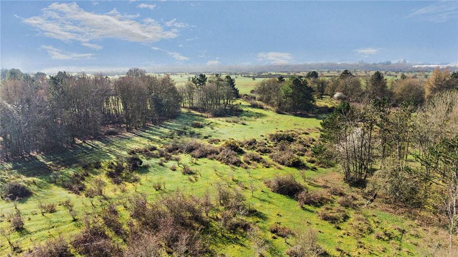 5 bedroom house, Burys Bank Road, Crookham Common RG19 - Available