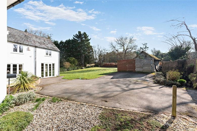 5 bedroom house, Burys Bank Road, Crookham Common RG19 - Available
