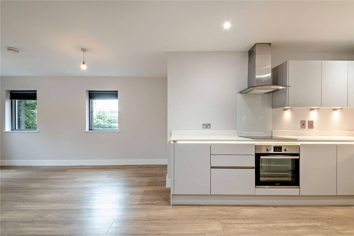 2 bedroom flat, St Marys Road, Newbury RG14 - Available