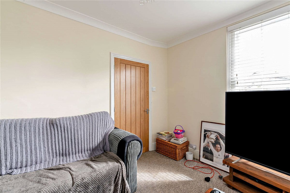 2 bedroom house, Madeira Place, Newbury RG14 - Available