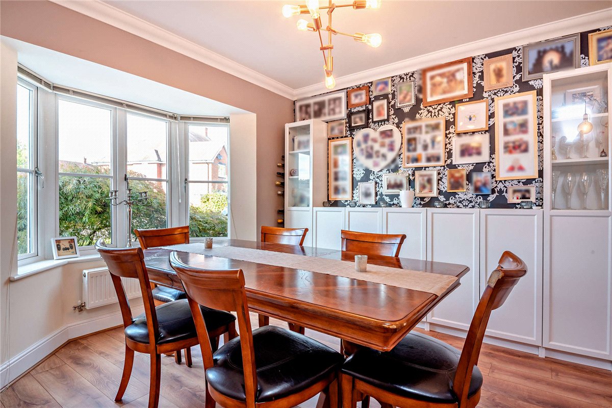 4 bedroom house, Hermitage Green, Hermitage RG18 - Available