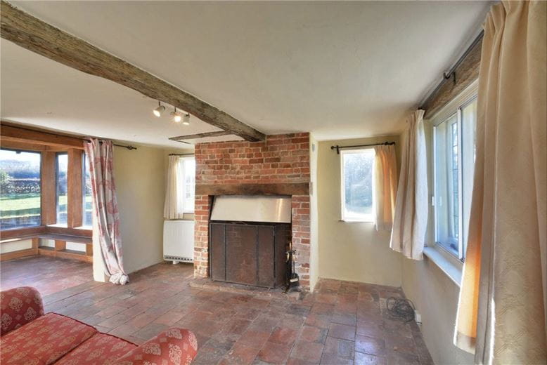 2 bedroom house, Highclere Street, Highclere RG20 - Available