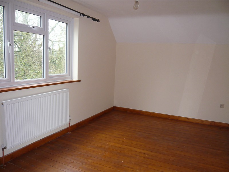 3 bedroom house, East Woodhay, Newbury RG20 - Let Agreed
