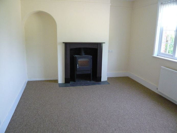 3 bedroom cottage, Marlston Hermitage, Thatcham RG18 - Available