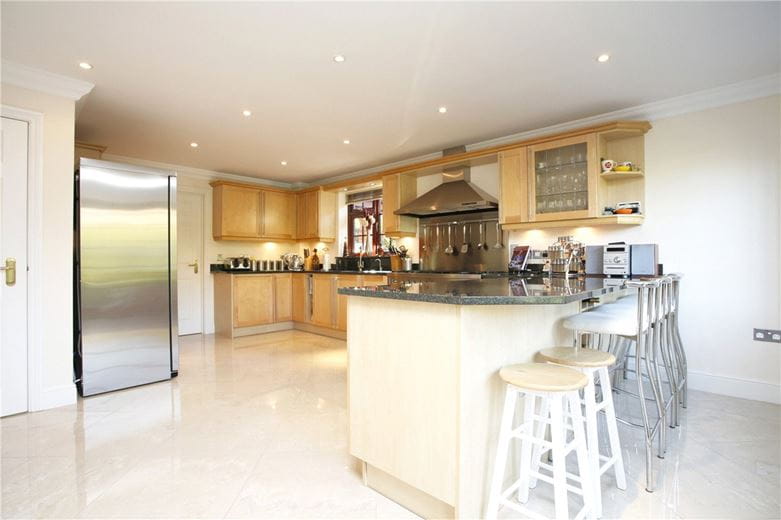 7 bedroom house, Broad Lane, Upper Bucklebury RG7 - Under Offer