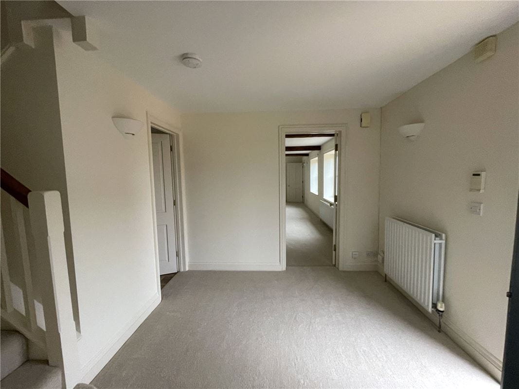 2 bedroom house, Hopgoods Green, Bucklebury RG7 - Available