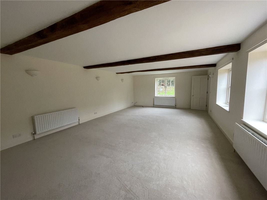 2 bedroom house, Hopgoods Green, Bucklebury RG7 - Available