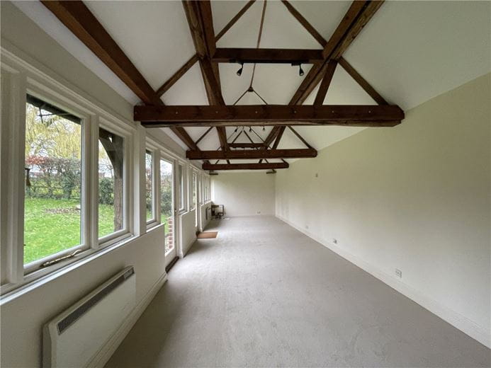 2 bedroom house, Hopgoods Green, Bucklebury RG7 - Available