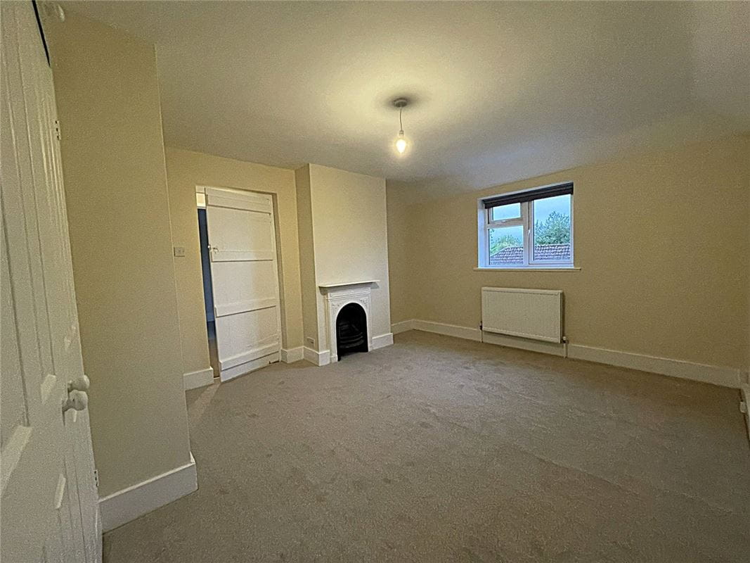 4 bedroom house, Elcot, Kintbury RG20 - Available